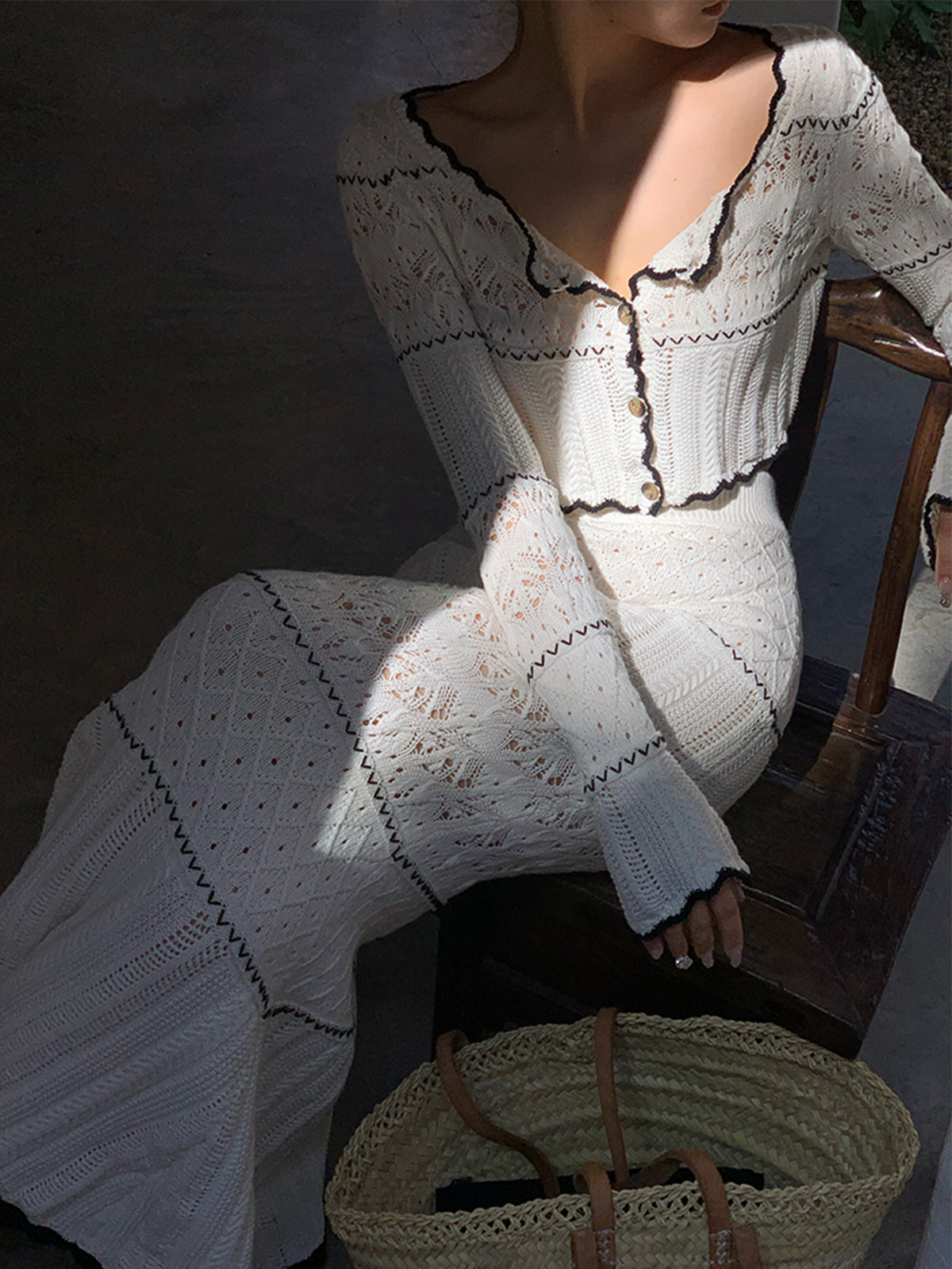 Maxirock aus Strick mit kontrastfarbenem Einfassband