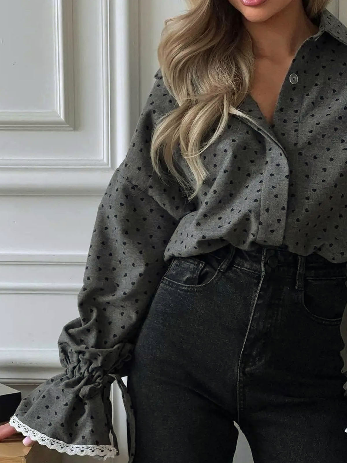 Chemise boutonnée à imprimé cœur pour femme