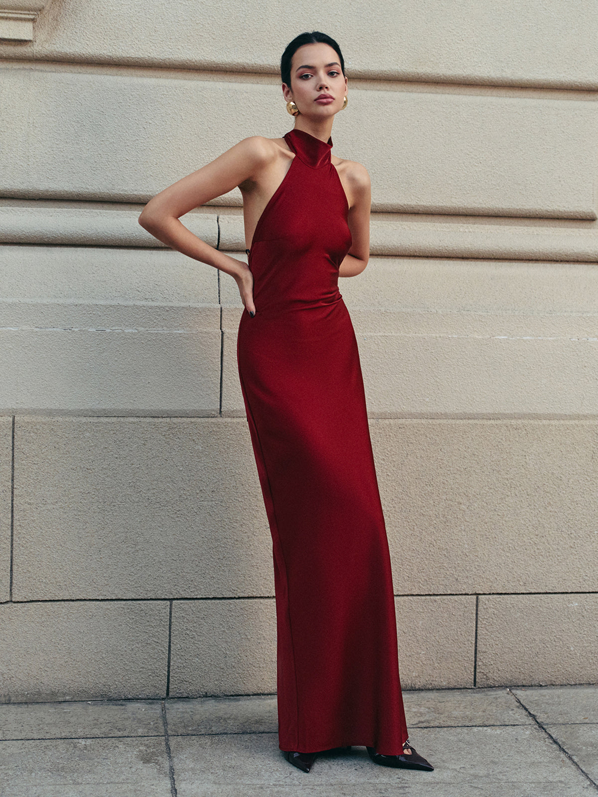 Robe dos nu en satin