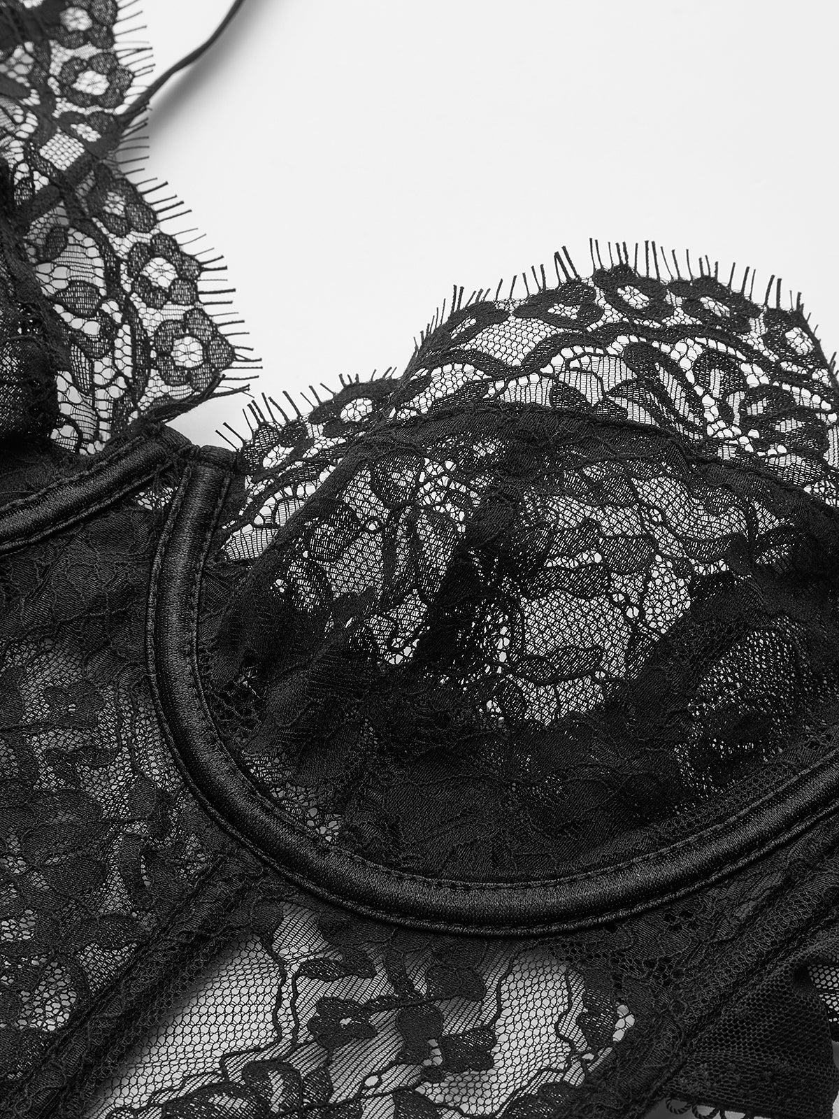 Corset court en dentelle transparente