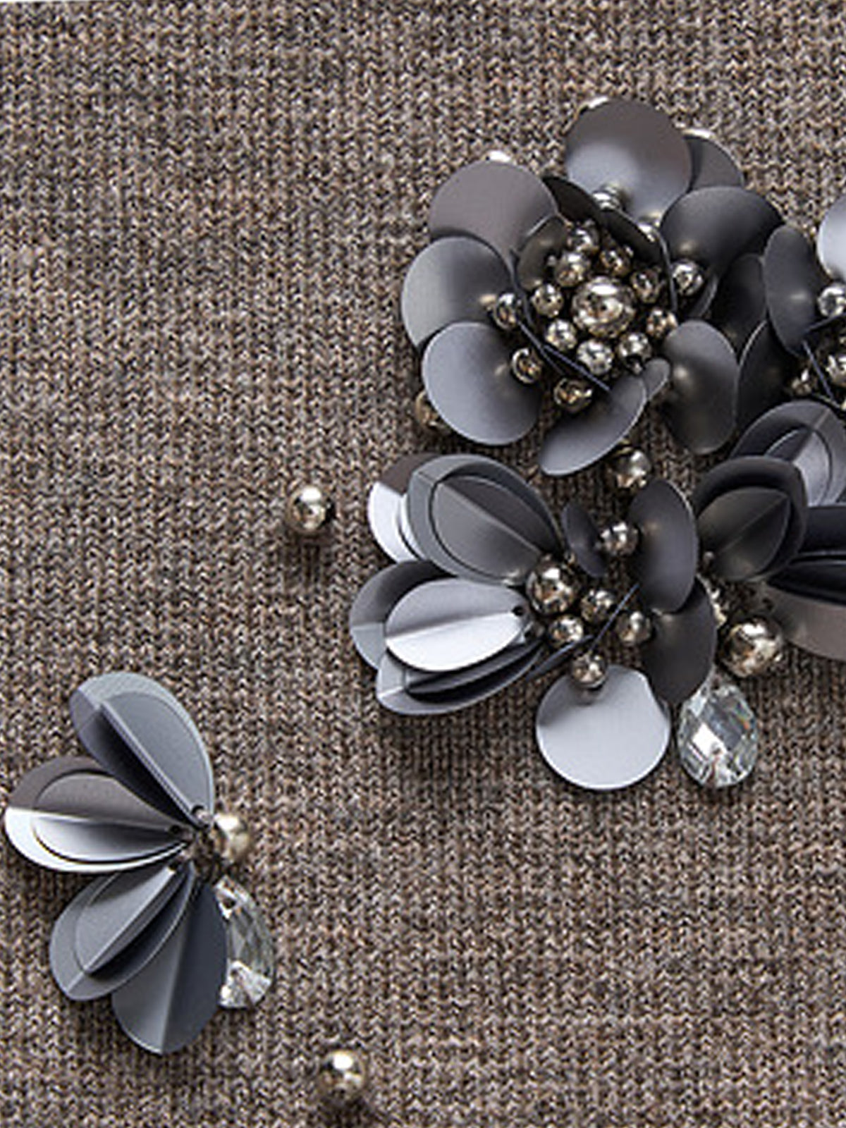 Strickrock aus Wollmischung mit Falten und Pailletten