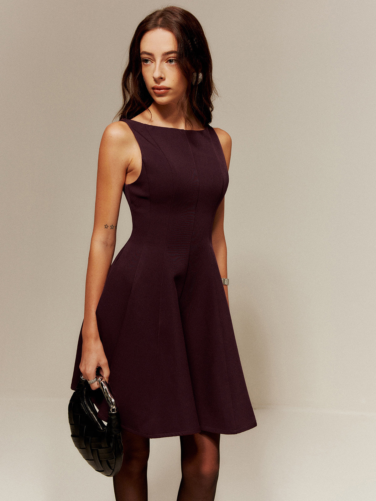 Robe courte débardeur à poches plissées