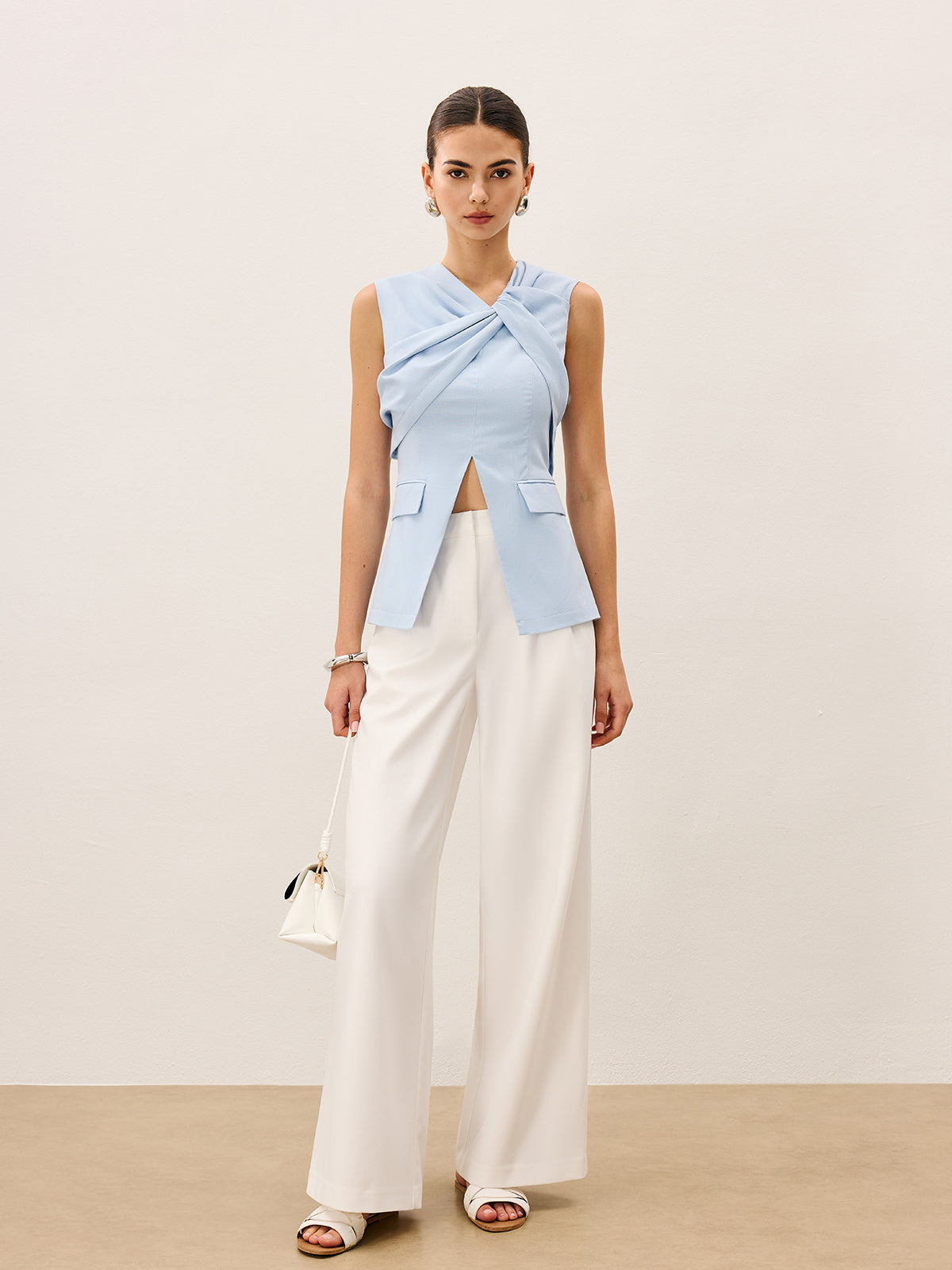 Linen & Cotton Pleated Sleeveless Vest