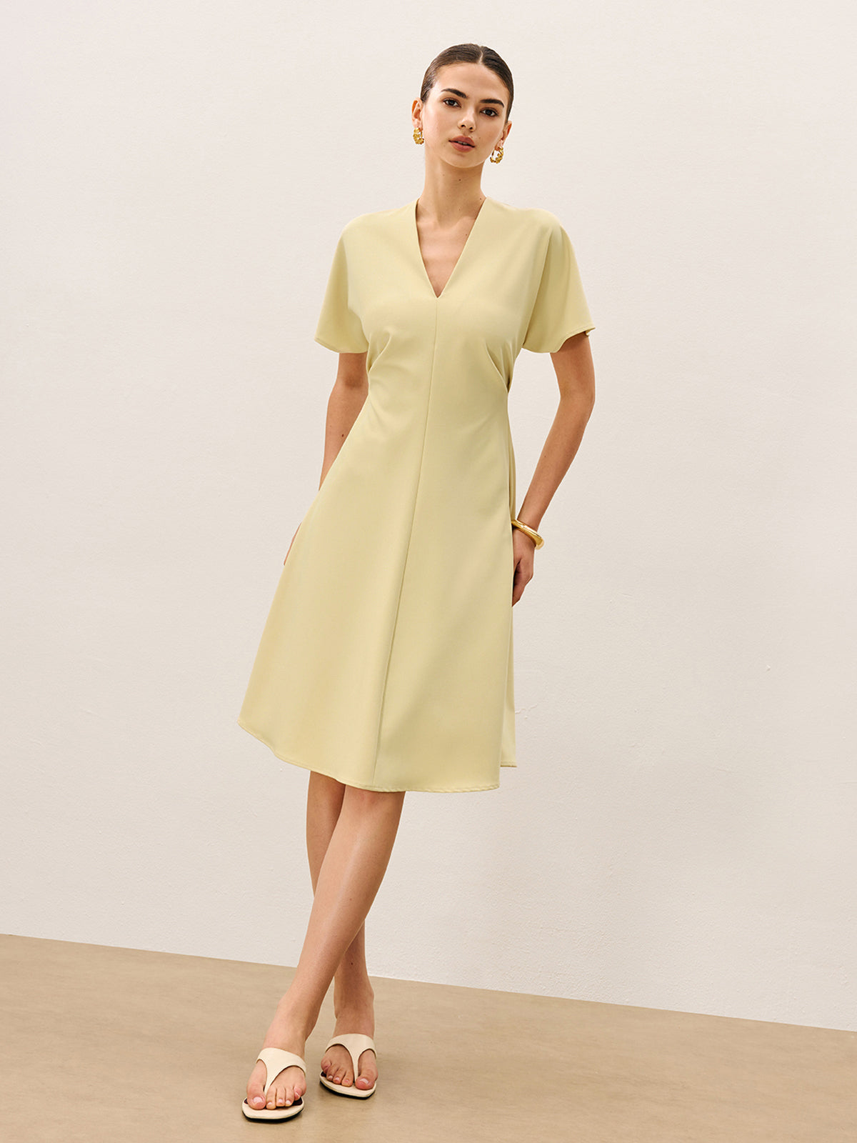 V-Neck Short Sleeve Midi Dress