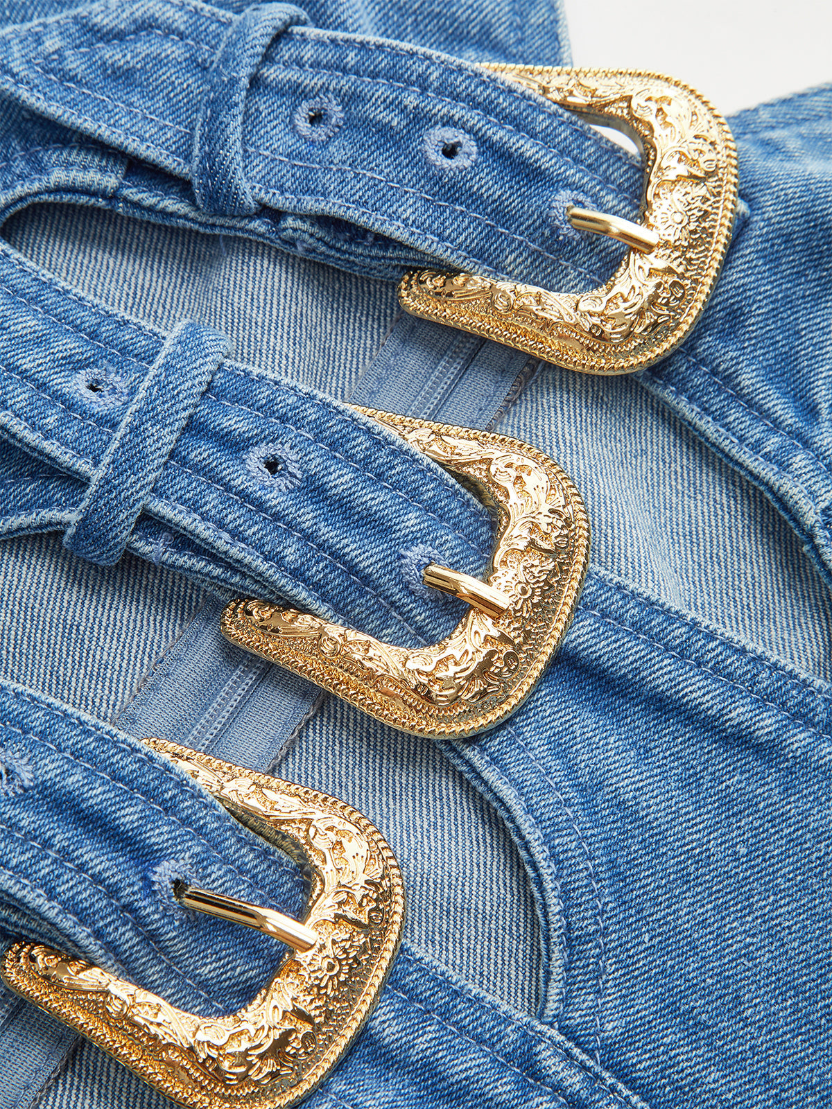 Halbtransparentes Jeanskleid mit Neckholder und Cut-Outs